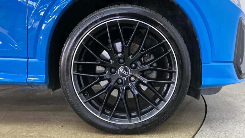 Audi Q2 35 TFSI Black Edition 5dr S Tronic Petrol Estate